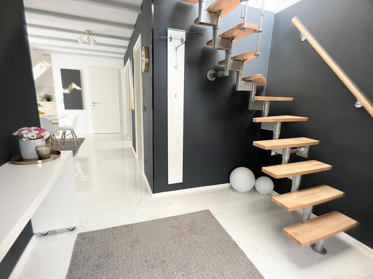 M-Style 04 Apartment Mit Balkon Und Gasgrill, 24H Self-Check-In, Free Parking, Netflix Núremberg Exterior foto